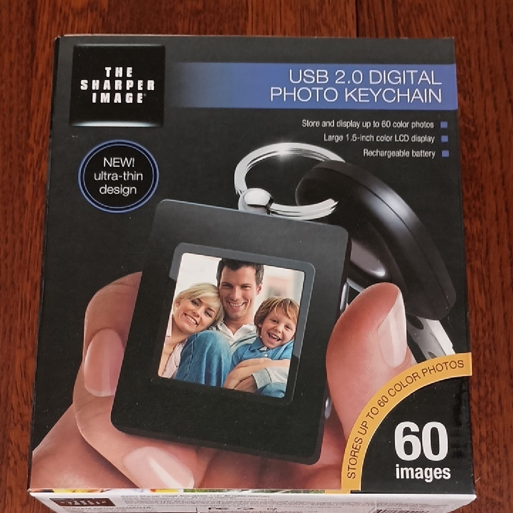 The Sharper Image Black USB Digital Photo Keychain Use In School Locker (b255)